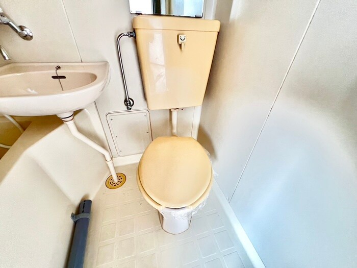 物件内観写真10　(トイレ)