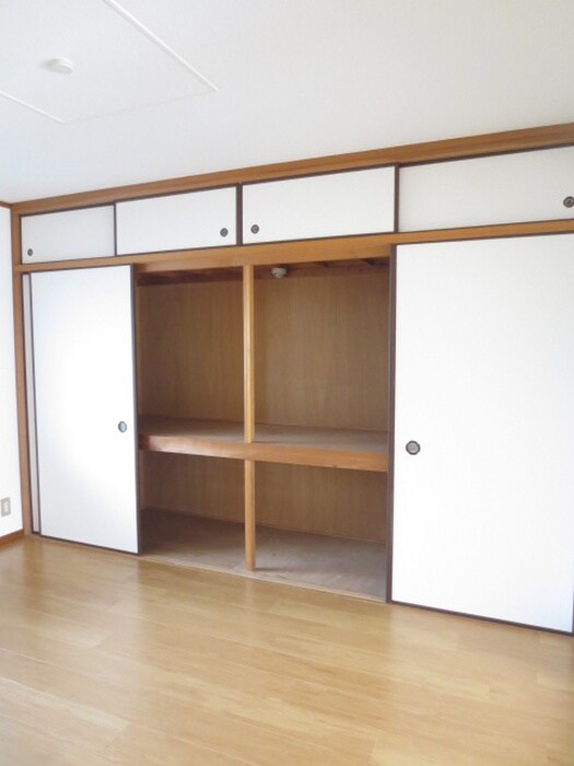 物件内観写真10　(収納)