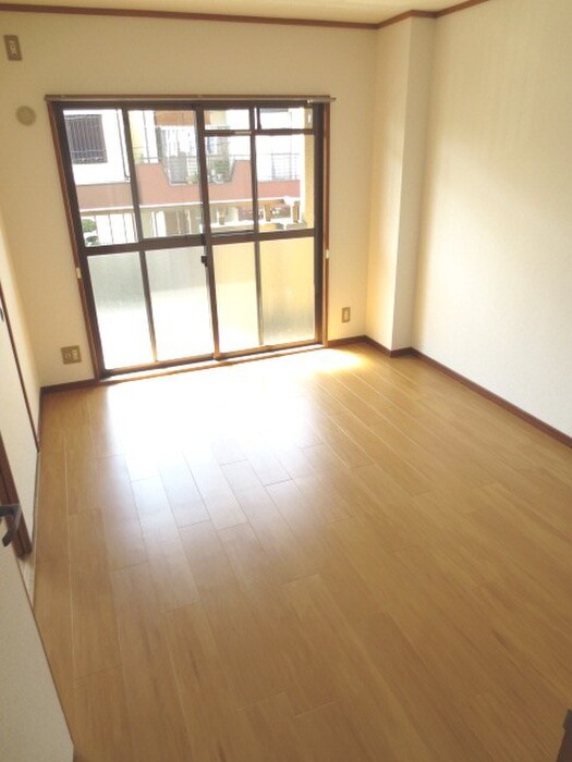 物件内観写真11　(居室)