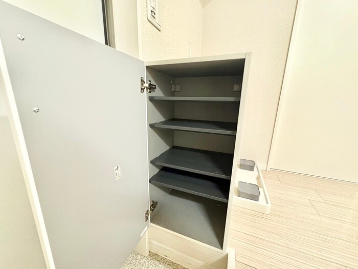 物件内観写真14　(靴箱)