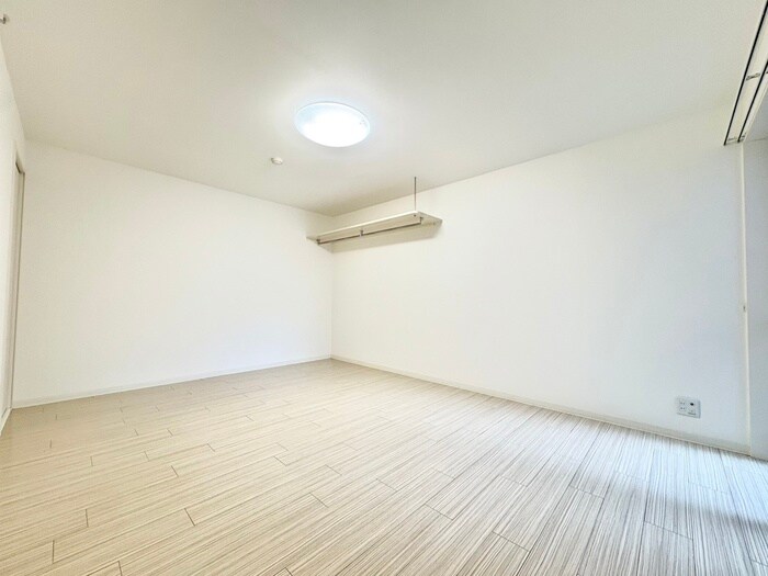 物件内観写真16　(居室)