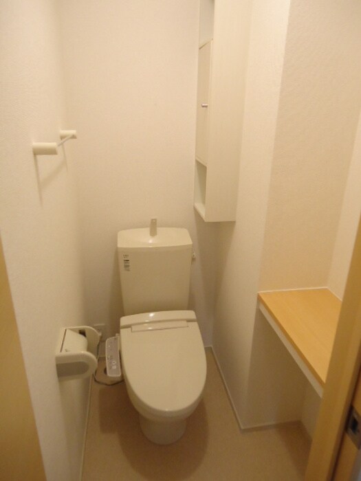 物件内観写真16　(トイレ)