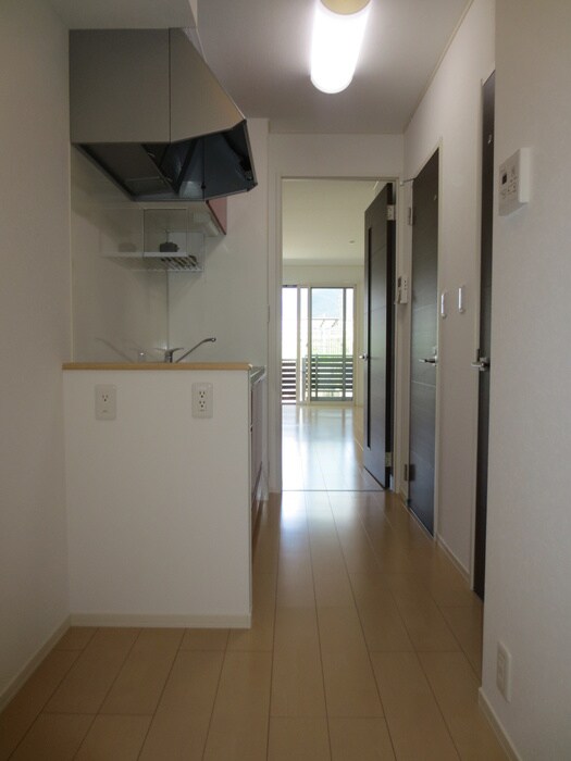 物件内観写真7　(廊下)