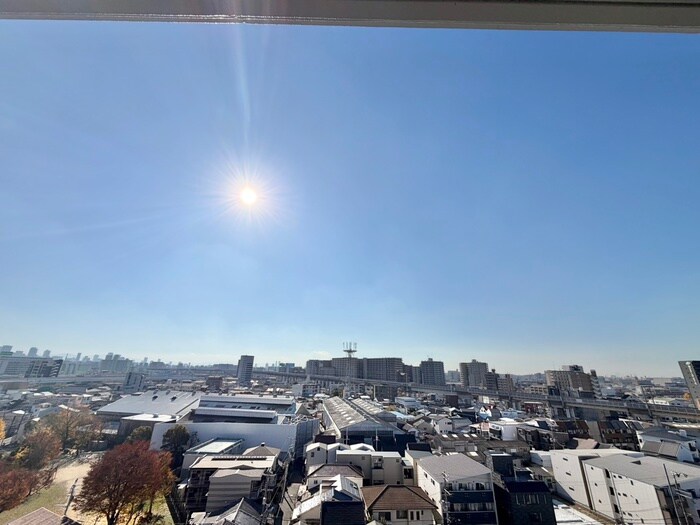 物件内観写真13　(室内からの展望)