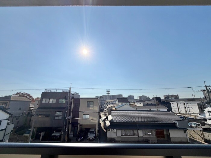 物件内観写真13　(室内からの展望)