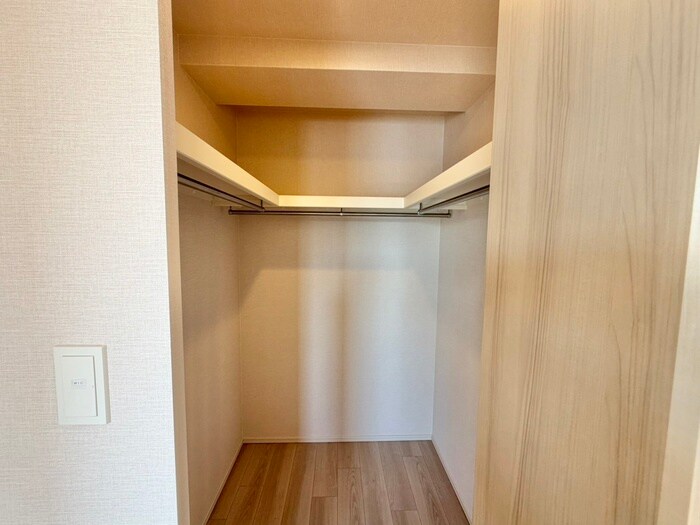 物件内観写真16　(収納)