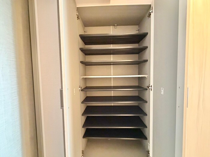 物件内観写真16　(靴箱)