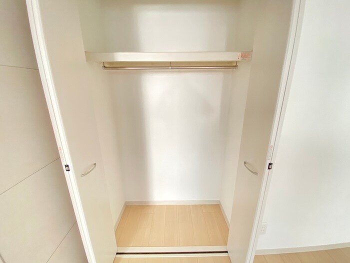 物件内観写真12　(収納)