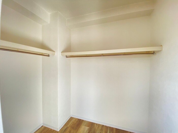 物件内観写真12　(収納)