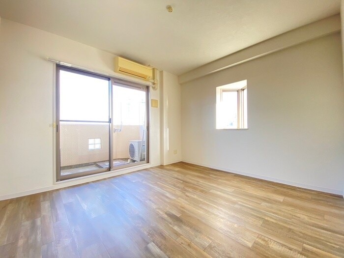 物件内観写真13　(居室)