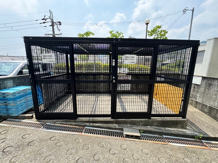 物件外観写真6　(建物設備)