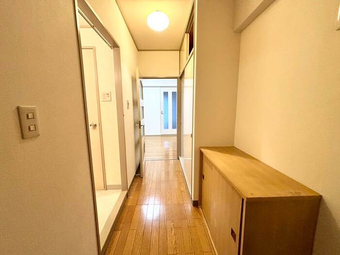 物件内観写真20　(廊下)