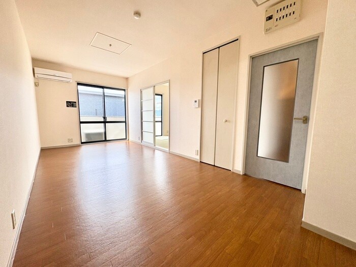 物件内観写真8　(居室)