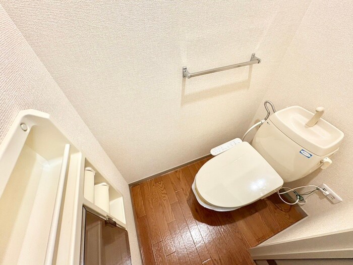 物件内観写真13　(トイレ)