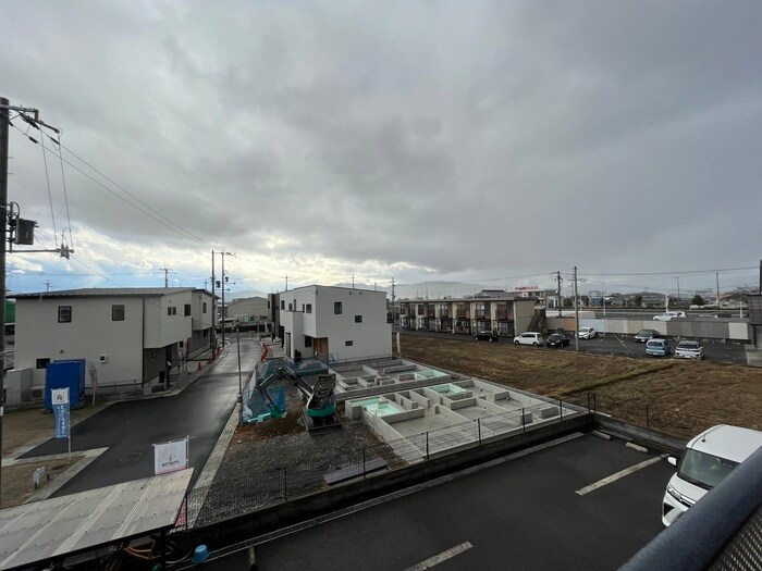 物件内観写真20　(室内からの展望)