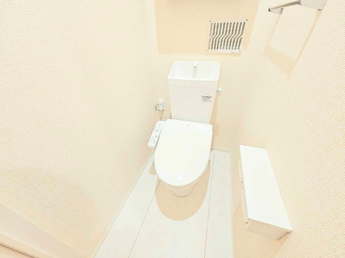 物件内観写真17　(トイレ)