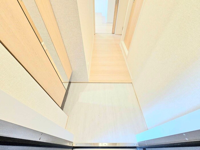 物件内観写真19　(玄関)