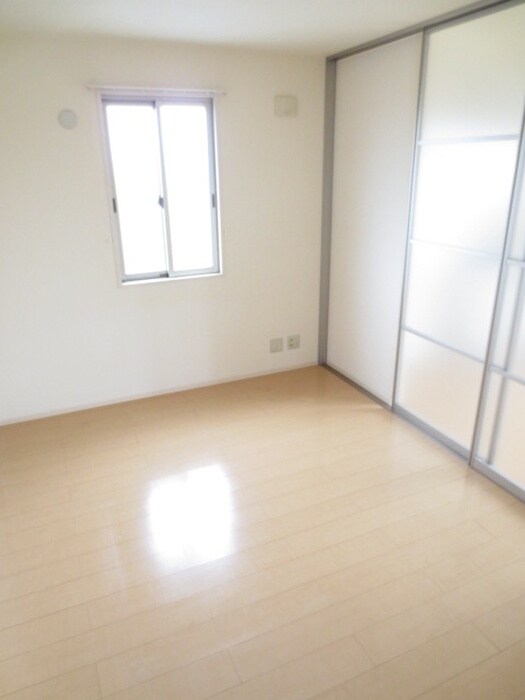 物件内観写真10　(居室)