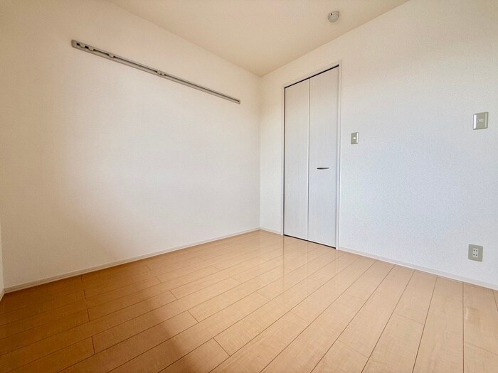 物件内観写真10　(居室)