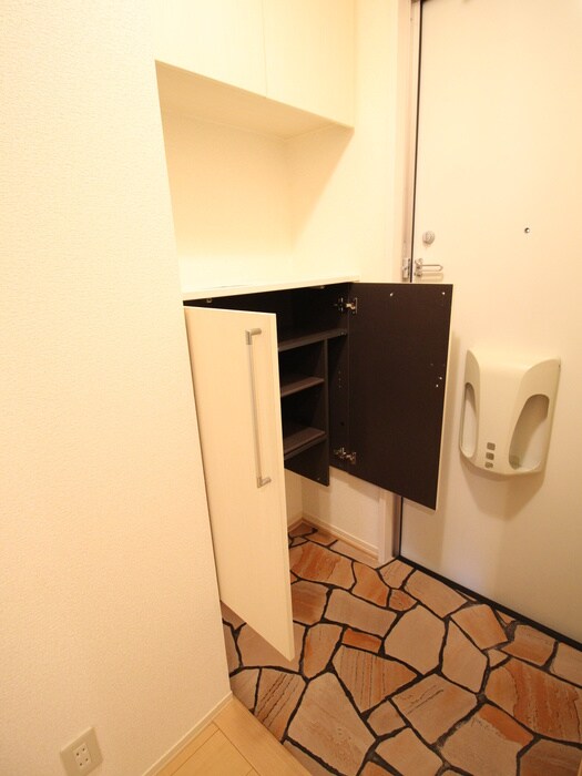 物件内観写真17　(靴箱)