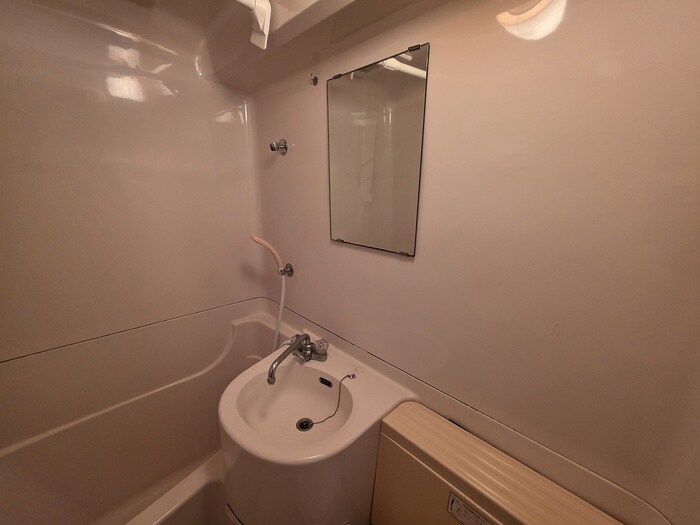 物件内観写真11　(洗面)