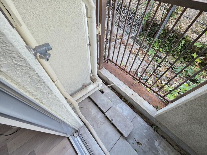 物件内観写真12　(洗濯機置場)