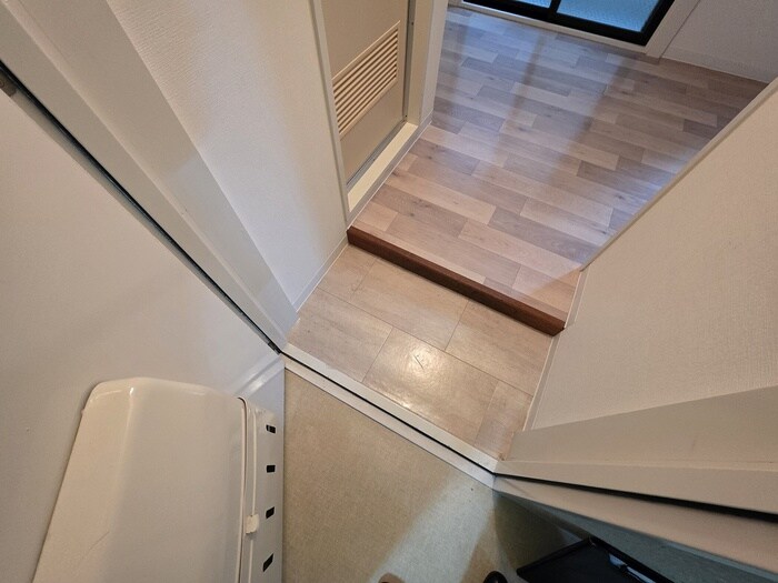 物件内観写真14　(玄関)