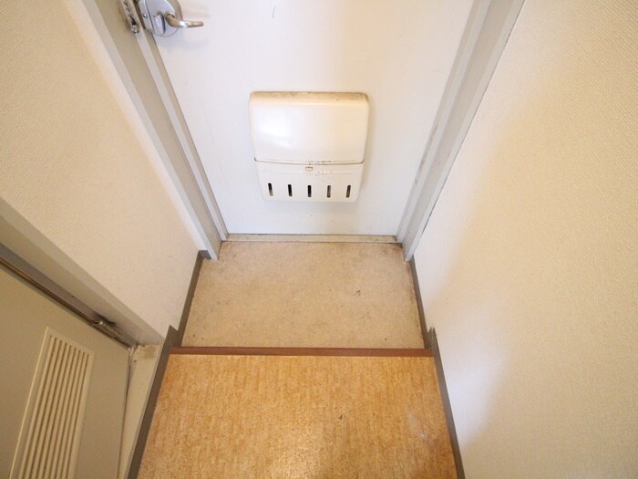 物件内観写真15　(玄関)