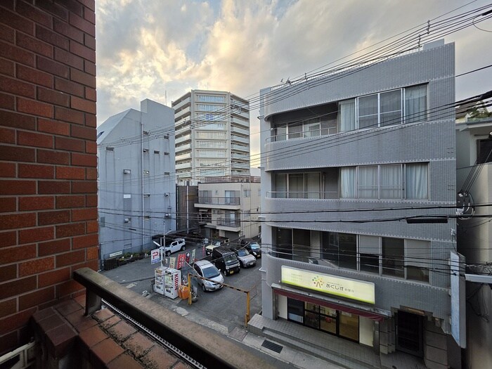 物件内観写真15　(室内からの展望)