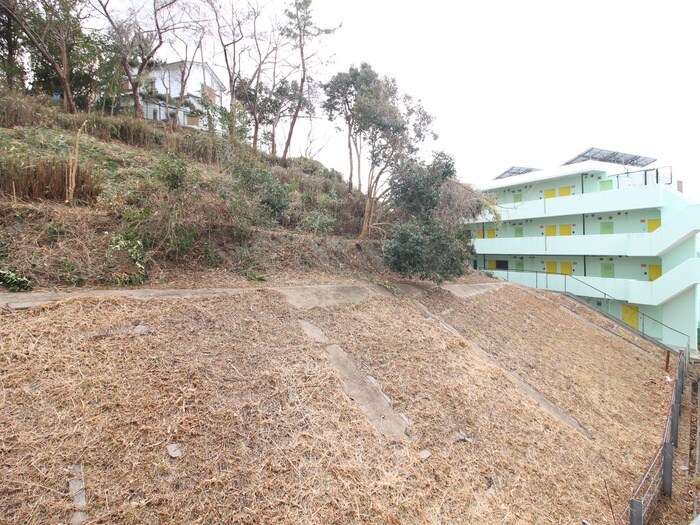 物件内観写真16　(室内からの展望)