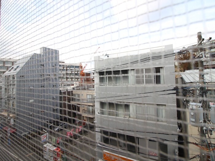 物件内観写真16　(室内からの展望)