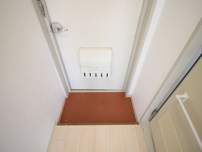物件内観写真19　(玄関)