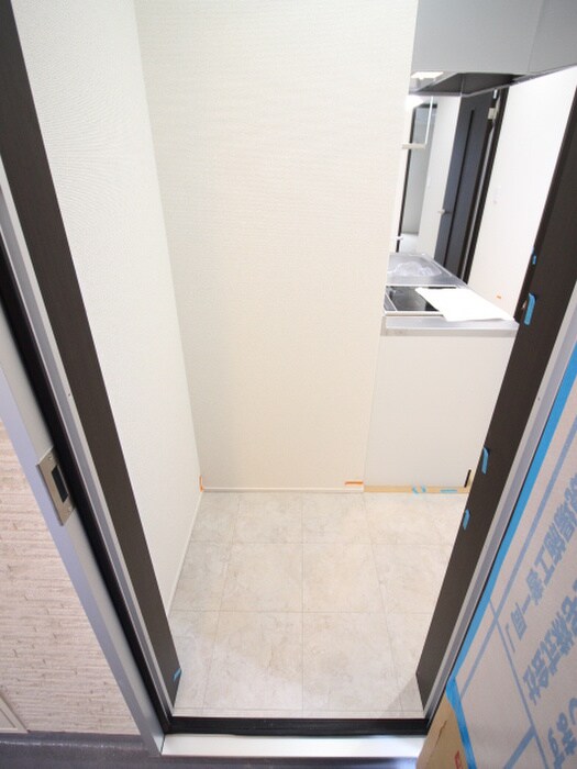 物件内観写真10　(玄関)