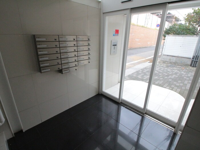 物件外観写真6　(建物設備)