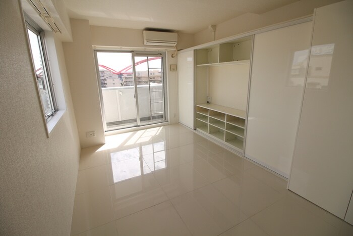 物件内観写真10　(居室)