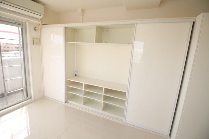 物件内観写真13　(収納)