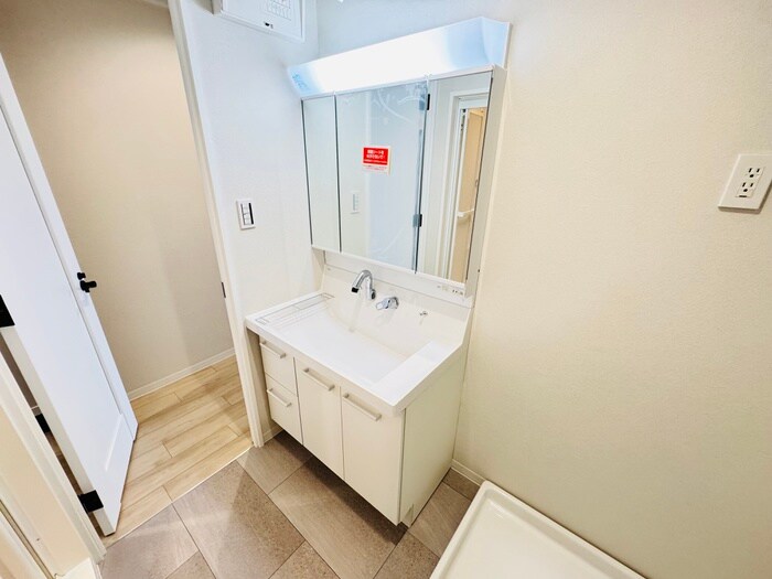 物件内観写真12　(洗面)