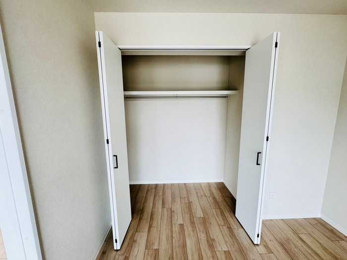 物件内観写真13　(収納)