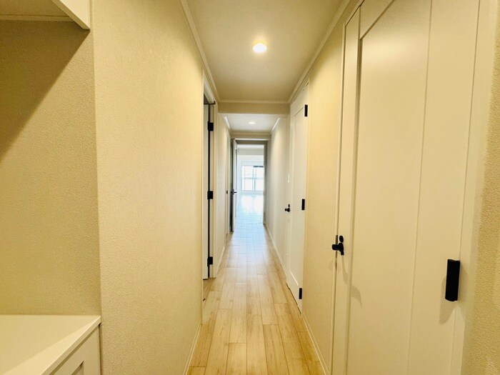 物件内観写真19　(廊下)