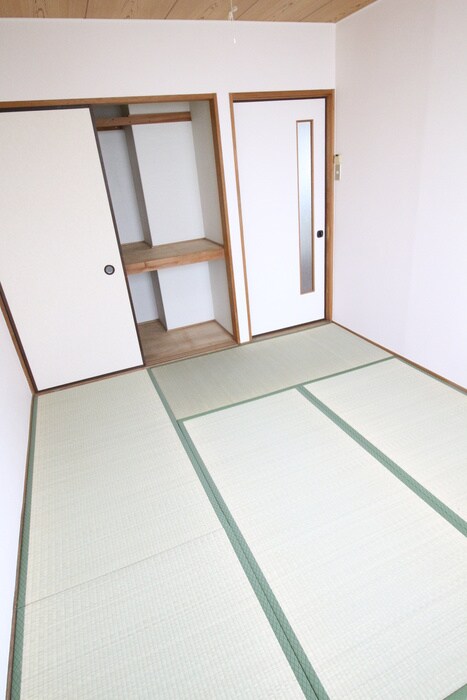 物件内観写真11　(居室)