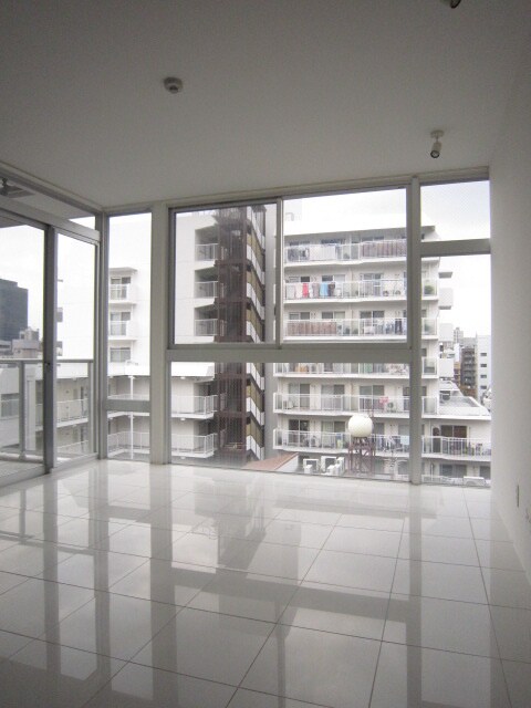 物件内観写真15　(居室)