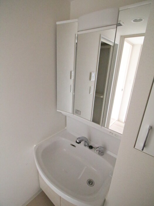 物件内観写真10　(洗面)