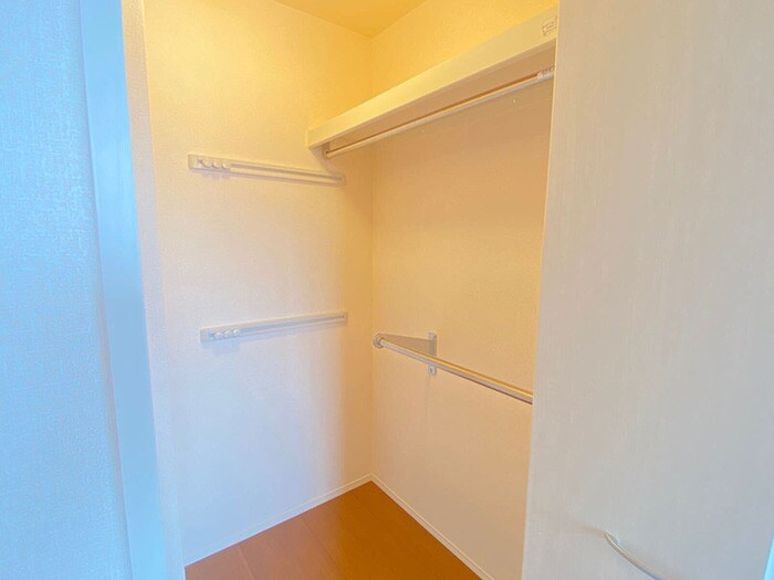 物件内観写真11　(収納)