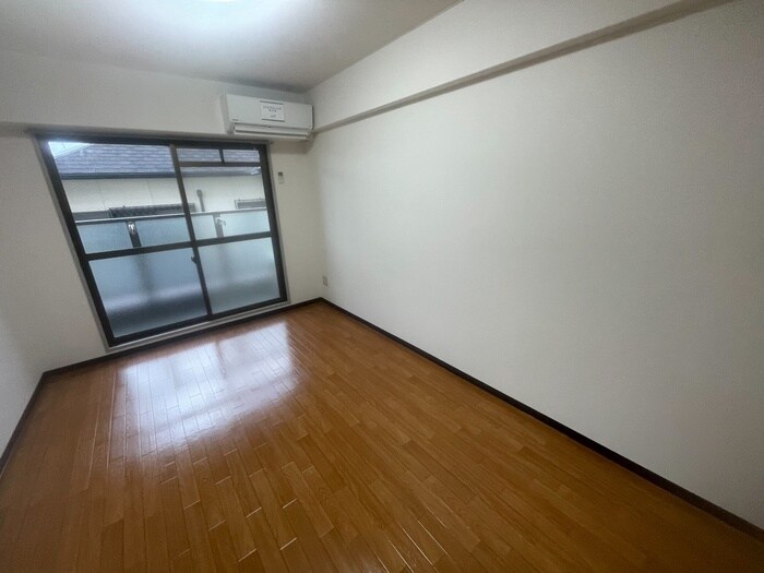 物件内観写真18　(居室)