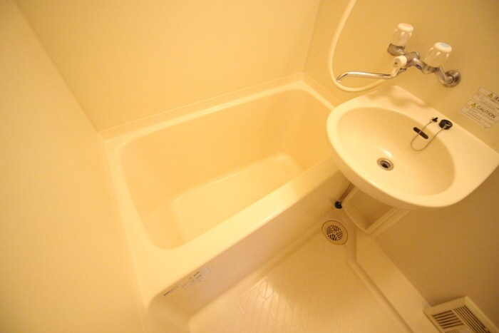 物件内観写真12　(バス／シャワールーム等)