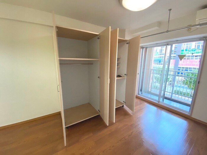 物件内観写真13　(収納)