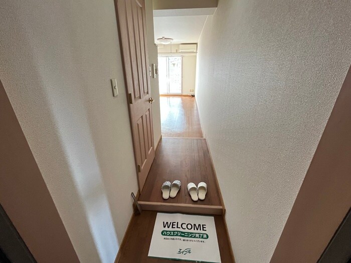 物件内観写真18　(廊下)