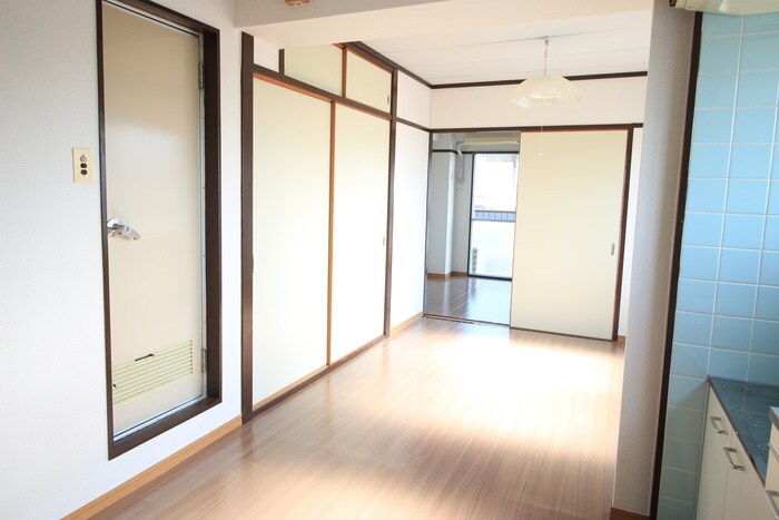 物件内観写真7　(居室)