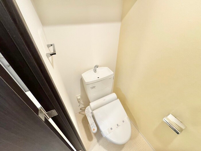 物件内観写真11　(トイレ)