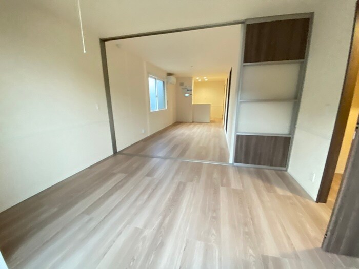 物件内観写真9　(居室)